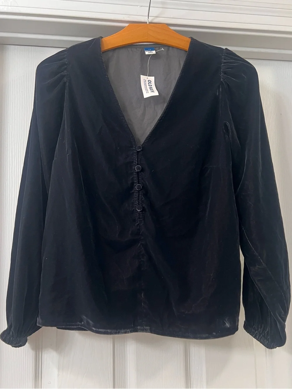 Old Navy Black Velvet Button-Front V-Neck Blouse Sz XS Casual/ workday